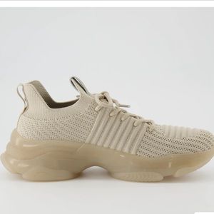 LIKE NEW Cushionaire Apollo Knit Sneaker
